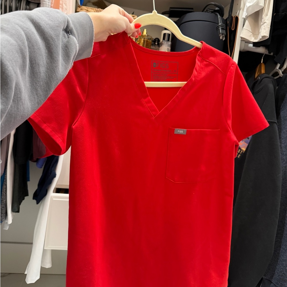 Figs Pop Red Scrub Top
